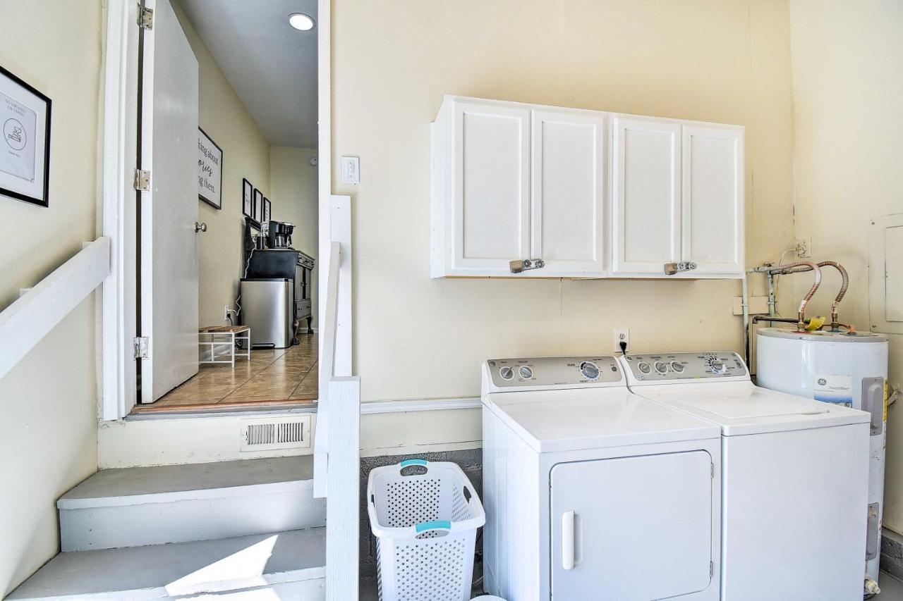 Charming Hampton Home With Yard 2 Mi To Beach! エクステリア 写真