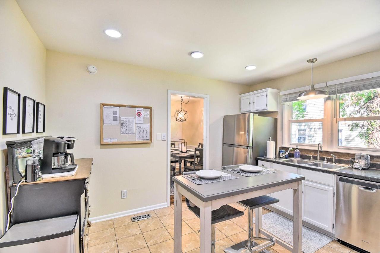Charming Hampton Home With Yard 2 Mi To Beach! エクステリア 写真