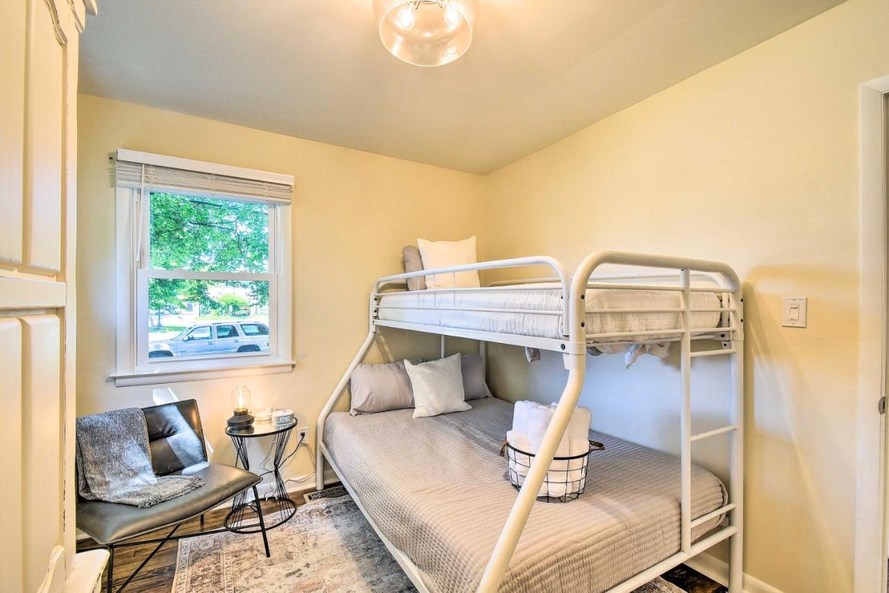 Charming Hampton Home With Yard 2 Mi To Beach! エクステリア 写真